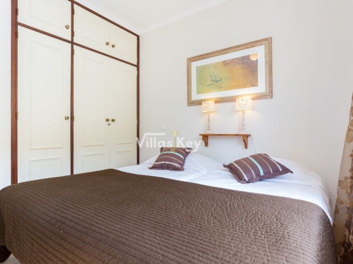 Image No.20-3 Bed House for sale