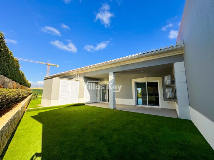 Image No.13-2 Bed House for sale