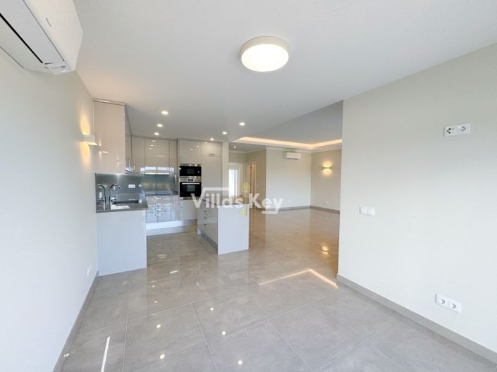 Image No.7-2 Bed House for sale