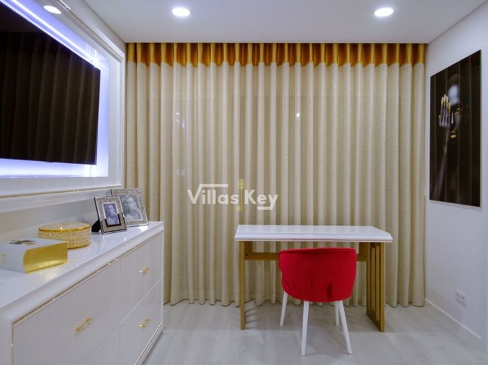 Image No.32-4 Bed House for sale