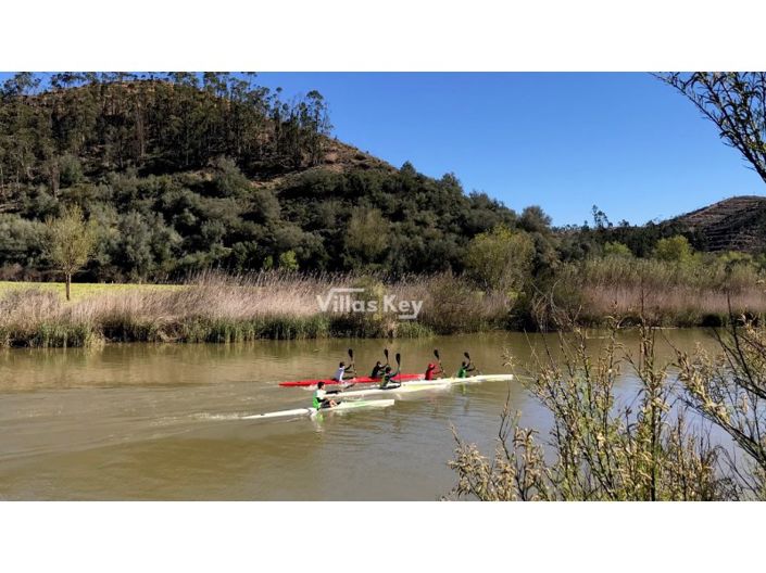 Image No.18-3 Bed Farmhouse for sale