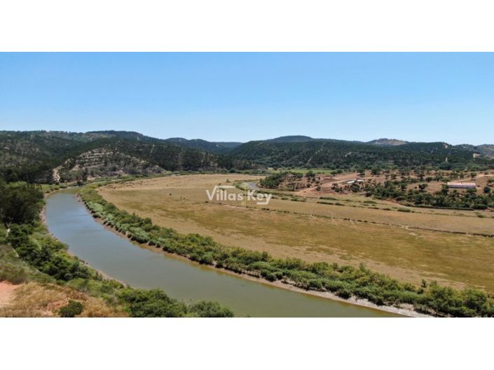 Image No.9-3 Bed Farmhouse for sale