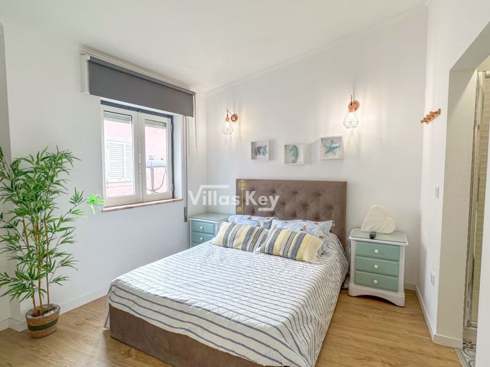 Image No.11-1 Bed House for sale