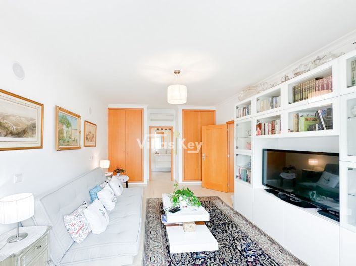 Image No.12-3 Bed Apartment for sale