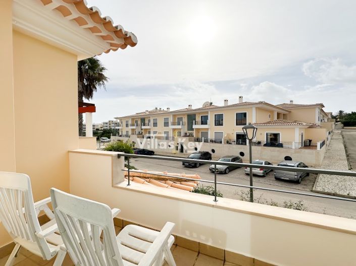 Image No.25-3 Bed Apartment for sale