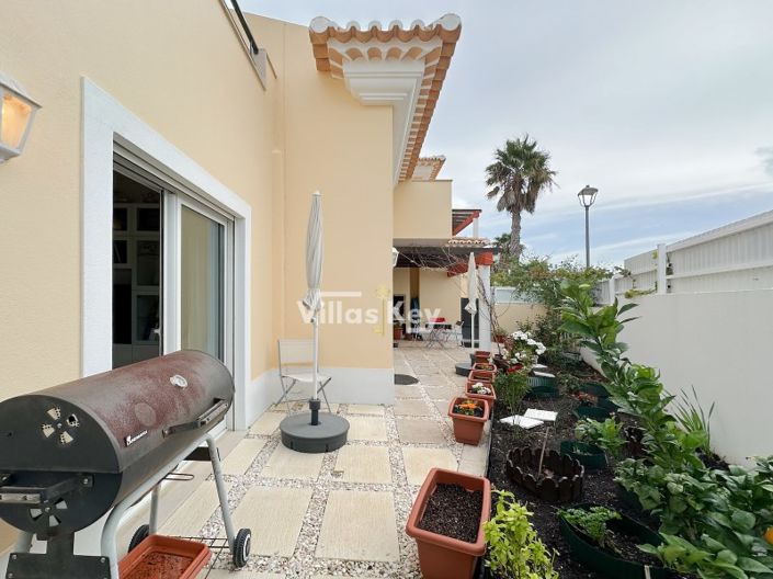 Image No.7-3 Bed Apartment for sale