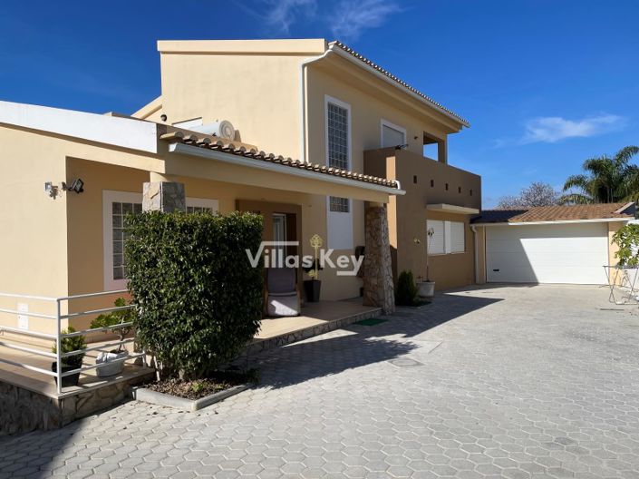 Image No.13-4 Bed House for sale