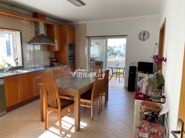 Image No.15-4 Bed House for sale