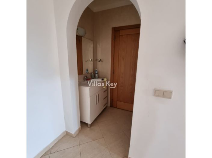 Image No.37-4 Bed House for sale