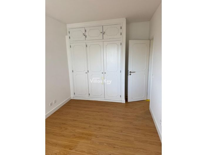 Image No.10-1 Bed Apartment for sale