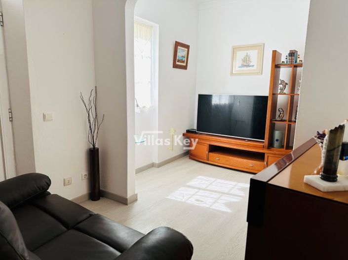 Image No.10-2 Bed House for sale