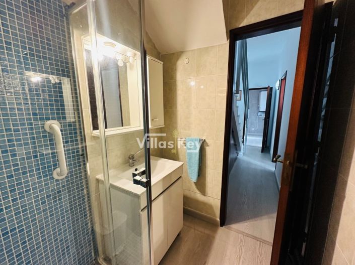 Image No.14-2 Bed House for sale