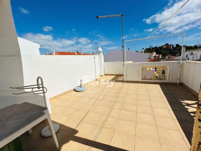 Image No.17-2 Bed House for sale