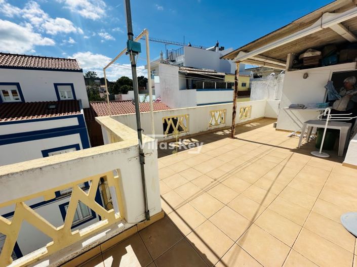 Image No.18-2 Bed House for sale