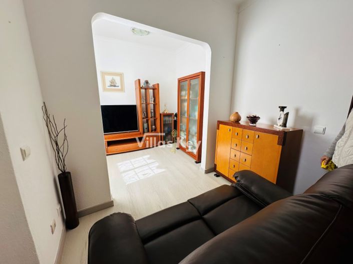 Image No.7-2 Bed House for sale