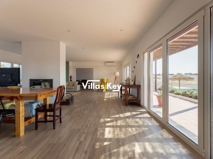 Image No.13-5 Bed Farmhouse for sale