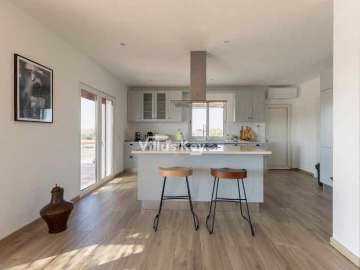 Image No.15-5 Bed Farmhouse for sale