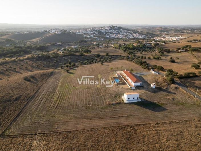 Image No.3-5 Bed Farmhouse for sale