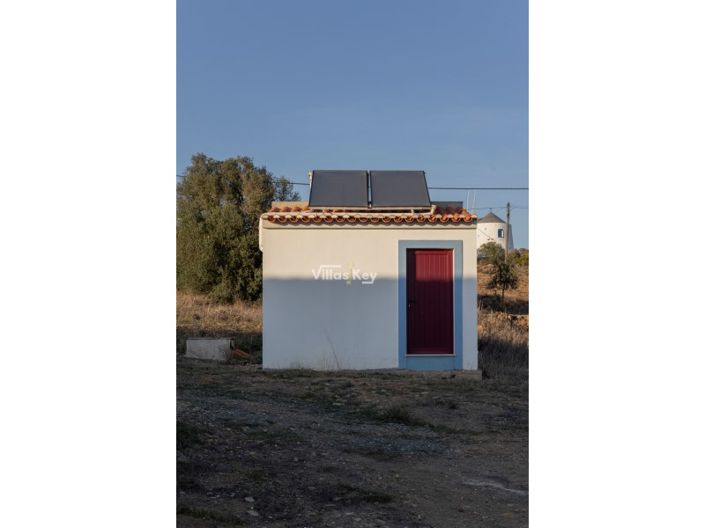 Image No.37-5 Bed Farmhouse for sale