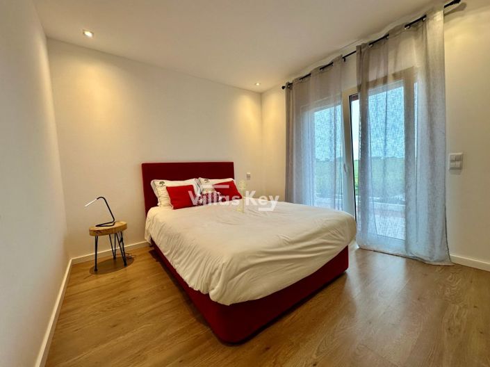 Image No.63-5 Bed Farmhouse for sale