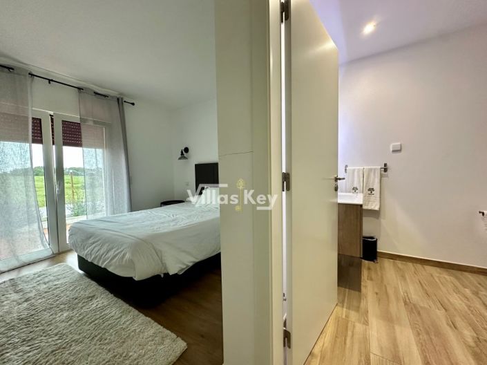 Image No.66-5 Bed Farmhouse for sale