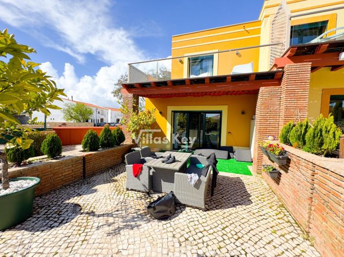 Image No.5-Maison de 2 chambres à vendre à Lagos