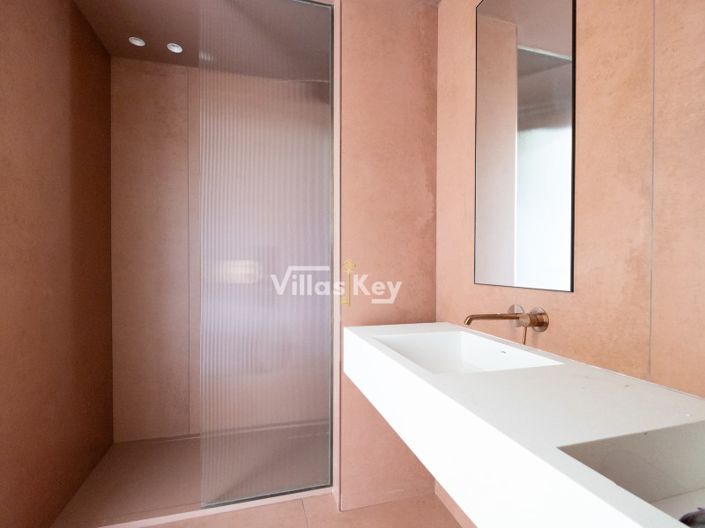 Image No.26-1 Bed Apartment for sale