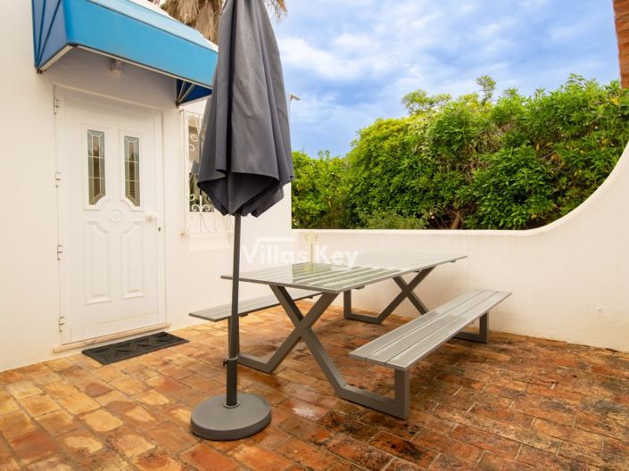 Image No.17-3 Bed House for sale