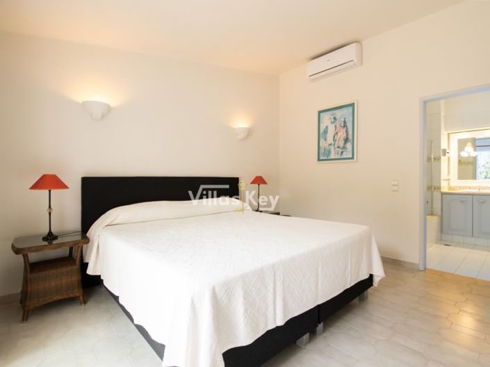 Image No.32-3 Bed House for sale