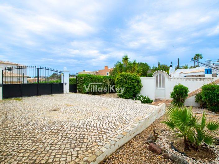 Image No.39-3 Bed House for sale