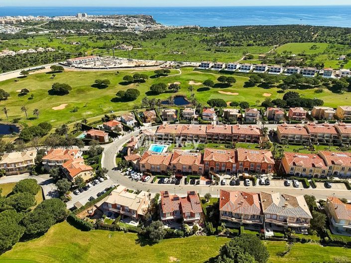 Image No.4-Maison de 3 chambres à vendre à Lagos