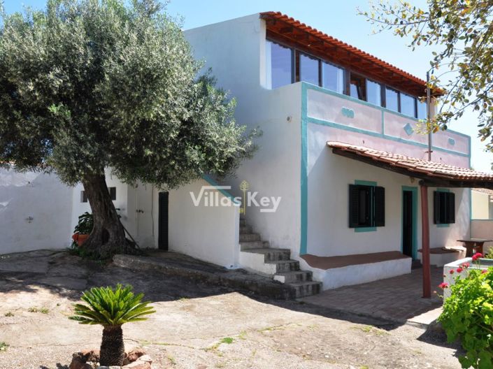 Image No.1-4 Bed Farmhouse for sale