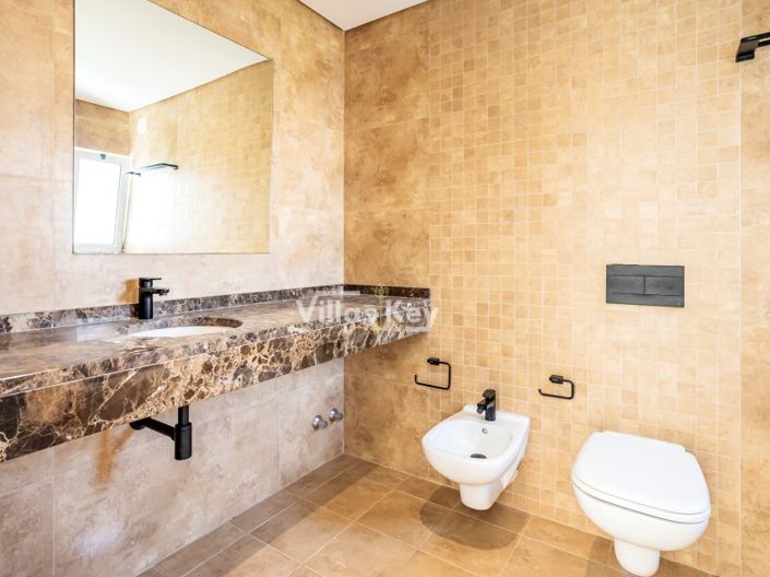 Image No.24-2 Bed House for sale