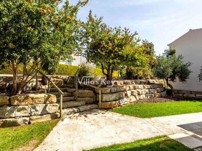 Image No.29-2 Bed House for sale