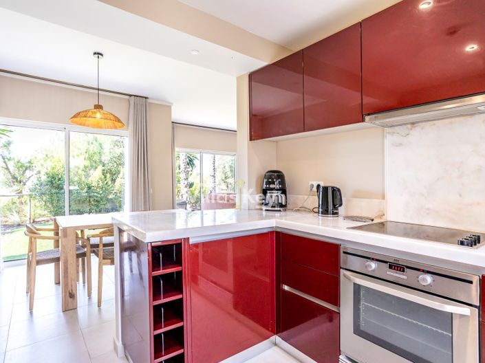 Image No.6-2 Bed House for sale