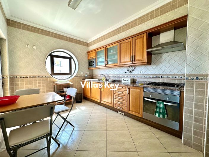 Image No.3-Appartement de 3 chambres à vendre à Lagos