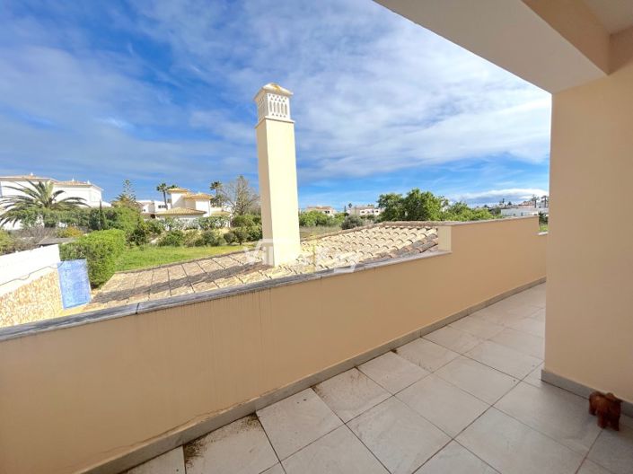 Image No.36-4 Bed House for sale