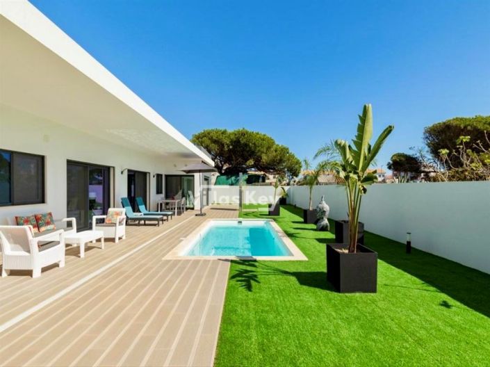 Image No.37-4 Bed House for sale