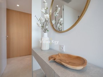 id37599b01-0000-0500-0000-00001650d889