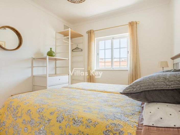 Image No.19-4 Bed House for sale