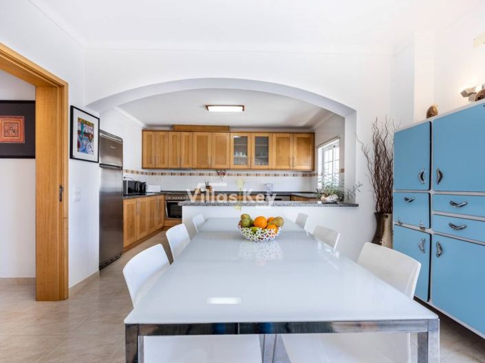 Image No.9-4 Bed House for sale