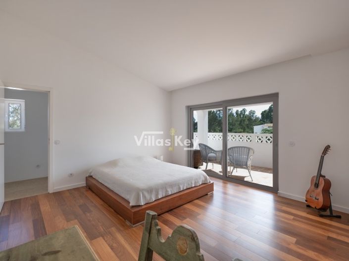 Image No.23-4 Bed House for sale