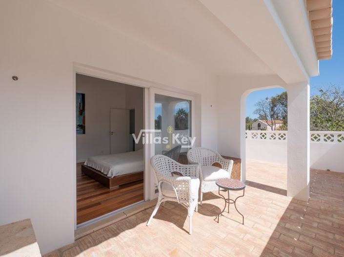 Image No.28-4 Bed House for sale