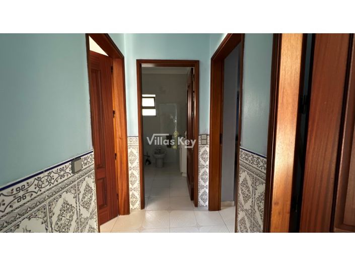 Image No.9-3 Bed House for sale