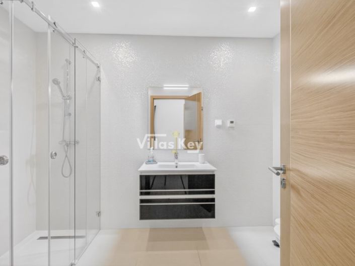 Image No.17-Appartement de 3 chambres à vendre à Lagos