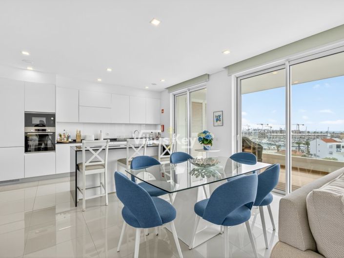 Image No.12-Appartement de 3 chambres à vendre à Lagos