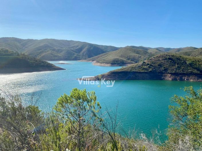 Image No.11-16 Bed Commercial for sale