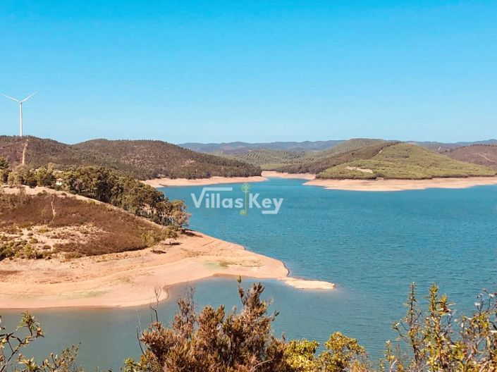 Image No.18-16 Bed Commercial for sale