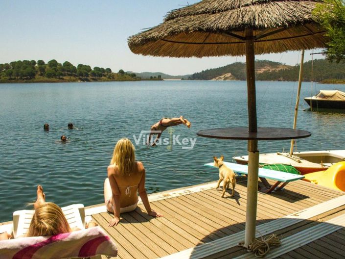 Image No.28-16 Bed Commercial for sale