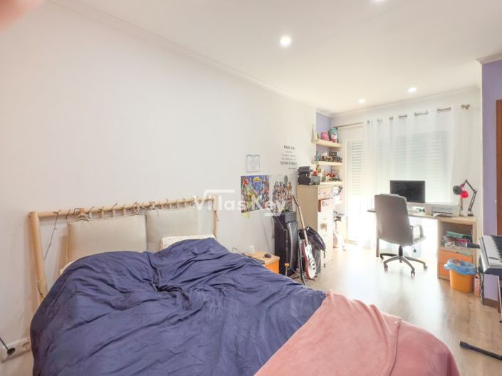 Image No.22-2 Bed House for sale